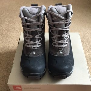 The North Face Chilkat II Gull Grey Size 10 Boot
